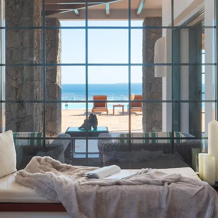 Volcan Con Piscina E Impresionantes Vistas Al Mar, Padel Y Mini Golf En Montana Roja Vila