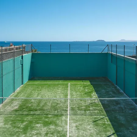 Volcan Con Piscina E Impresionantes Vistas Al Mar, Padel Y Mini Golf En Montana Roja Vila Playa Blanca (Lanzarote)