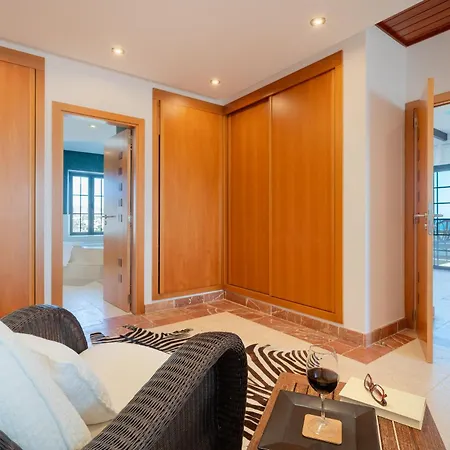 빌라 Volcan Con Piscina E Impresionantes Vistas Al Mar, Padel Y Mini Golf En Montana Roja