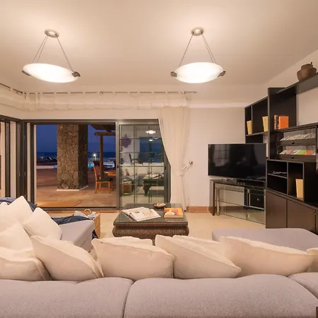 빌라 Volcan Con Piscina E Impresionantes Vistas Al Mar, Padel Y Mini Golf En Montana Roja 플라야블랑카