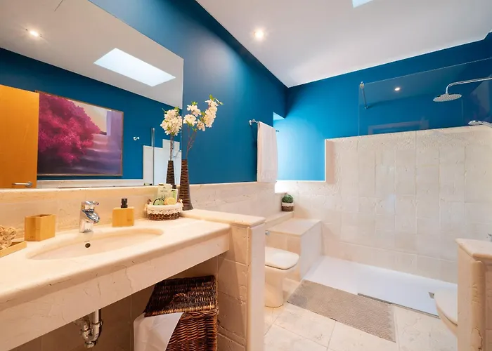 Volcan Con Piscina E Impresionantes Vistas Al Mar, Padel Y Mini Golf En Montana Roja Playa Blanca (Lanzarote)