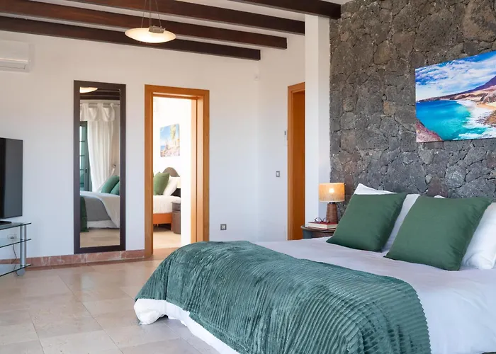 Volcan Con Piscina E Impresionantes Vistas Al Mar, Padel Y Mini Golf En Montana Roja * Playa Blanca (Lanzarote)