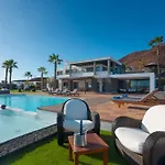 Volcan Con Piscina E Impresionantes Vistas Al Mar, Padel Y Mini Golf En Montana Roja Vila *