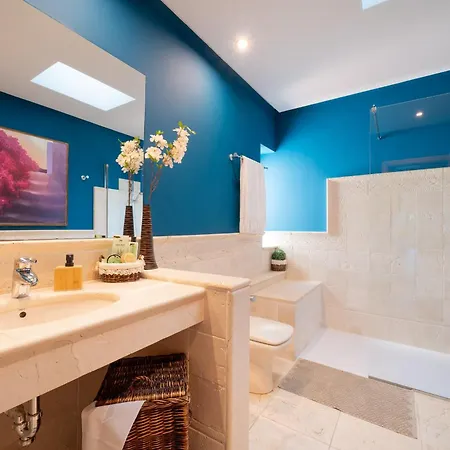 Volcan Con Piscina E Impresionantes Vistas Al Mar, Padel Y Mini Golf En Montana Roja Playa Blanca (Lanzarote)