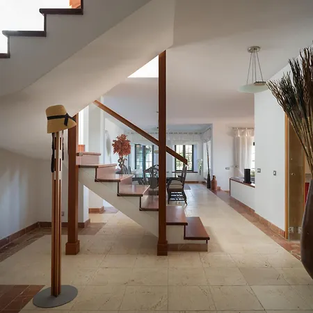 Volcan Con Piscina E Impresionantes Vistas Al Mar, Padel Y Mini Golf En Montana Roja Villa