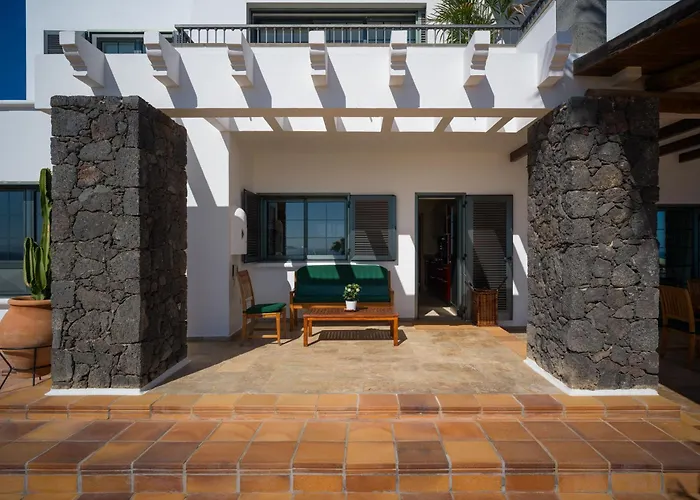 Volcan Con Piscina E Impresionantes Vistas Al Mar, Padel Y Mini Golf En Montana Roja بلايا بلانكا