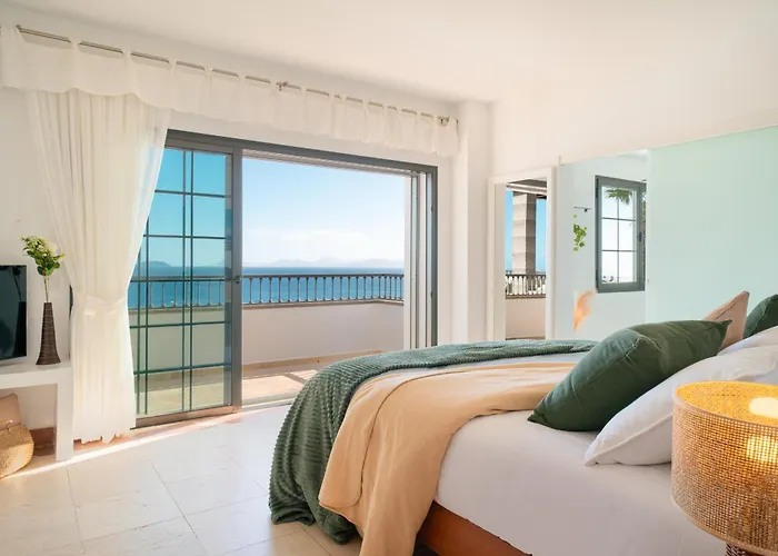 Volcan Con Piscina E Impresionantes Vistas Al Mar, Padel Y Mini Golf En Montana Roja فيلة